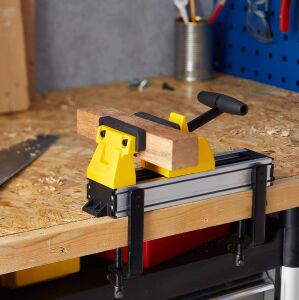 Stanley 0-83-179 Hızlı Kelepçeli Tezgah Mengenesi Maksimum açıklık 110 mm