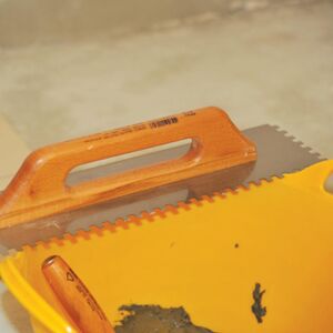 Dekor 464 Ahşap Saplı Kare Dişli Seramik Malası 50 cm (Diş:10x10)