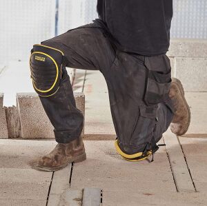 Stanley FMST82961-1 Fatmax Sert Plastik Taktik Dizlik - 1 Çift