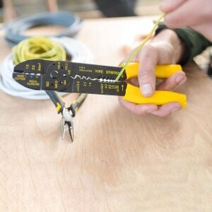 Stanley STHT0-75414 Kablo Sıyırma Kesme Yüssük Sıkma Pensesi 220 mm