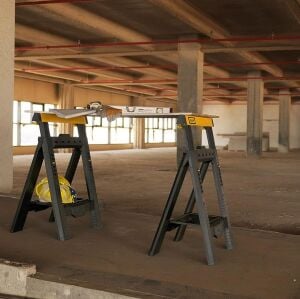 Stanley STST1-70559 Yükseklik ve Genişlik Ayarlı Katlanır Çalışma Tezgahı 450 kg