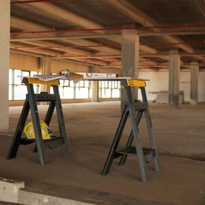 Stanley STST1-70559 Yükseklik ve Genişlik Ayarlı Katlanır Çalışma Tezgahı 450 kg