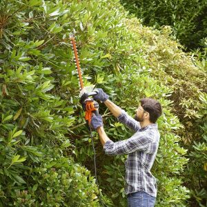 Black+Decker BEHTS401 Elektrikli Çit Budama Makinası 55 cm 500 Watt