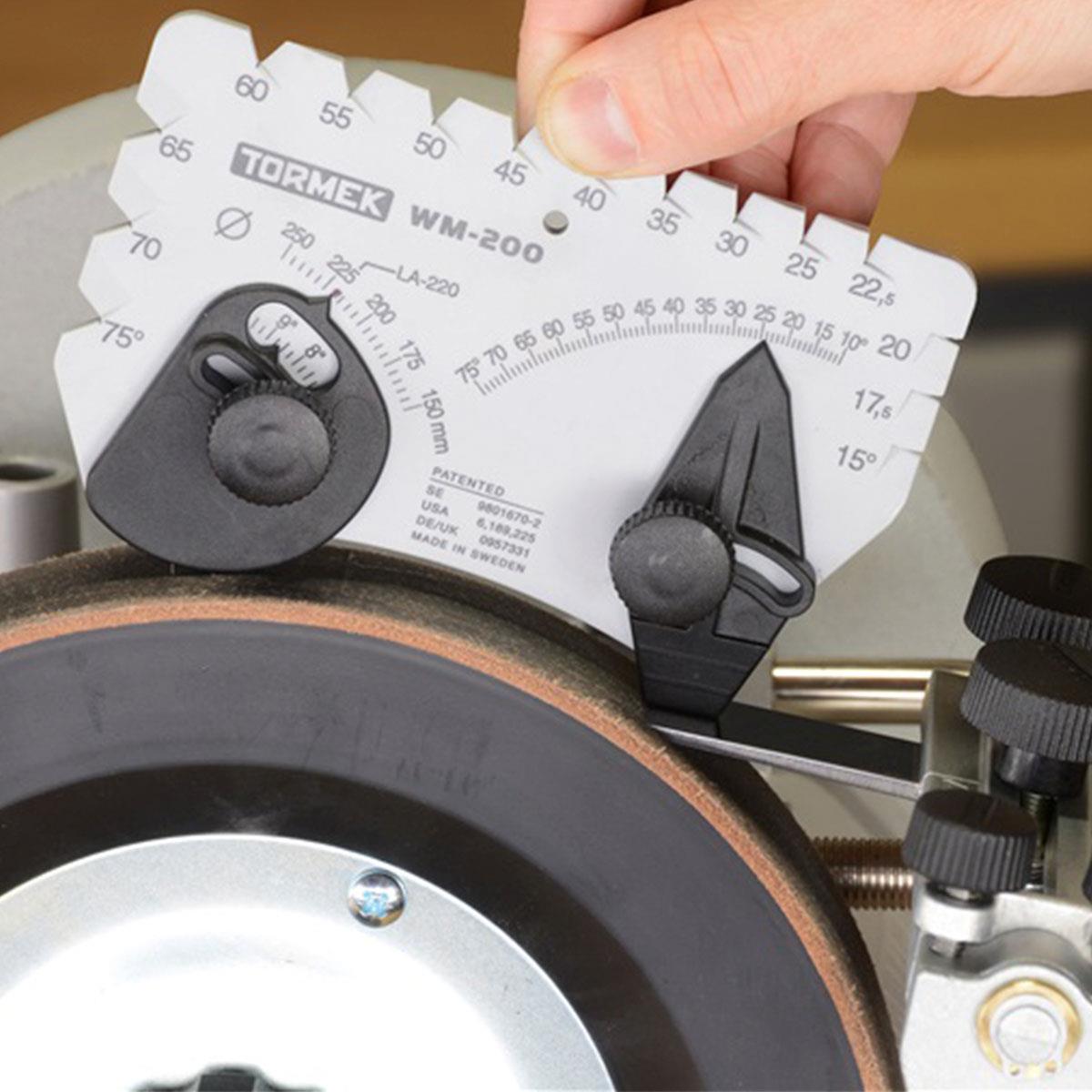 Rapporteur d'angle WM-200 TORMEK, Combinés TORMEK, L'affûtage