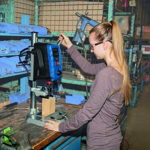 Scheppach DP60 Dijital Sütunlu Matkap 710 Watt (1.5-13 mm)