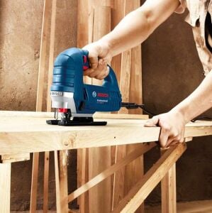 Bosch GST 8000 E Dekupaj Testeresi 710 Watt
