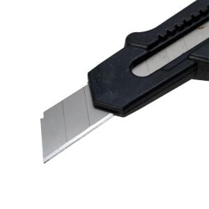 Master FM1005 Siyah Plastik Gövde Falçata Maket Bıçağı 18 mm