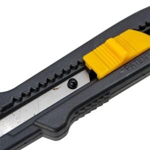 Master FM1005 Siyah Plastik Gövde Falçata Maket Bıçağı 18 mm